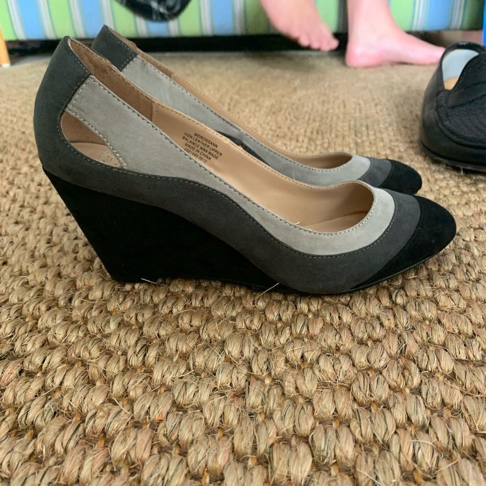 Mootsies Tootsies Morossann Suede Wedges 9W